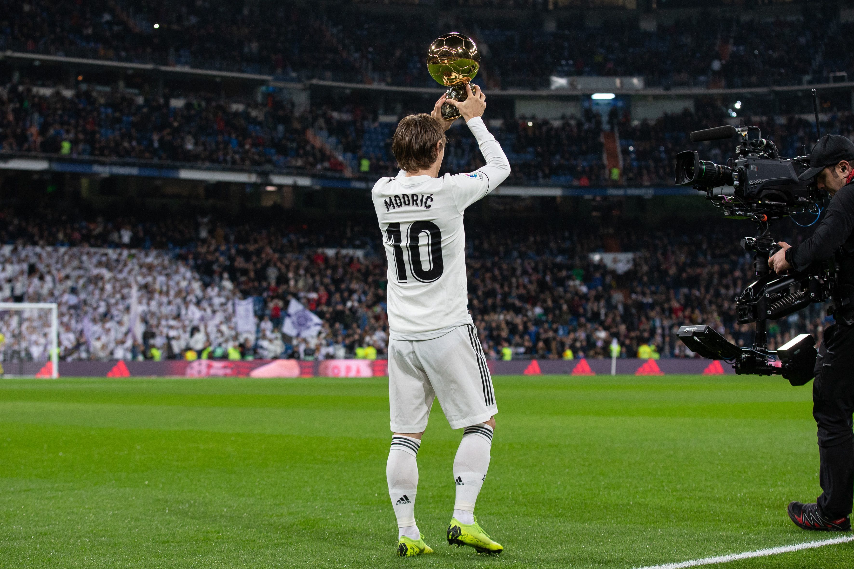 首尔主帅：成都蓉城防守很稳固，他们上一场比赛本来能赢球