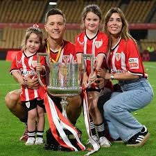 欧冠赛场精彩瞬间：巴萨2-1战胜拜仁,